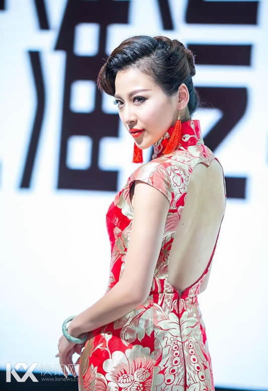 2014青岛车展高清模特组图